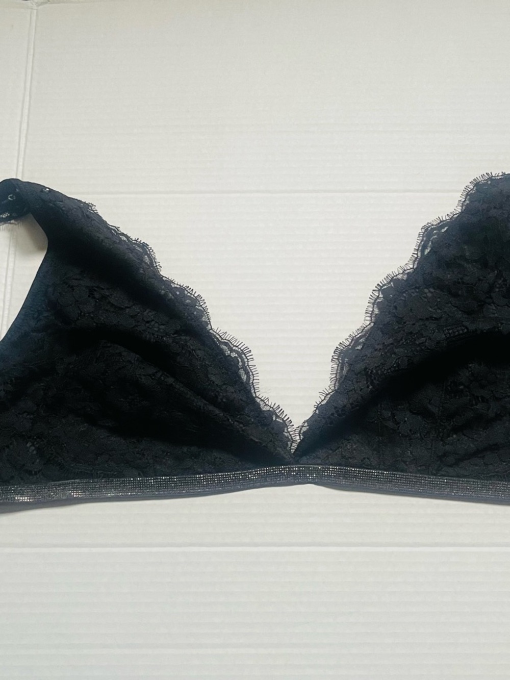 NWT Victoria’s Secret . Twinkle Lace Triangle Bra/ Bralette - Women Intimates